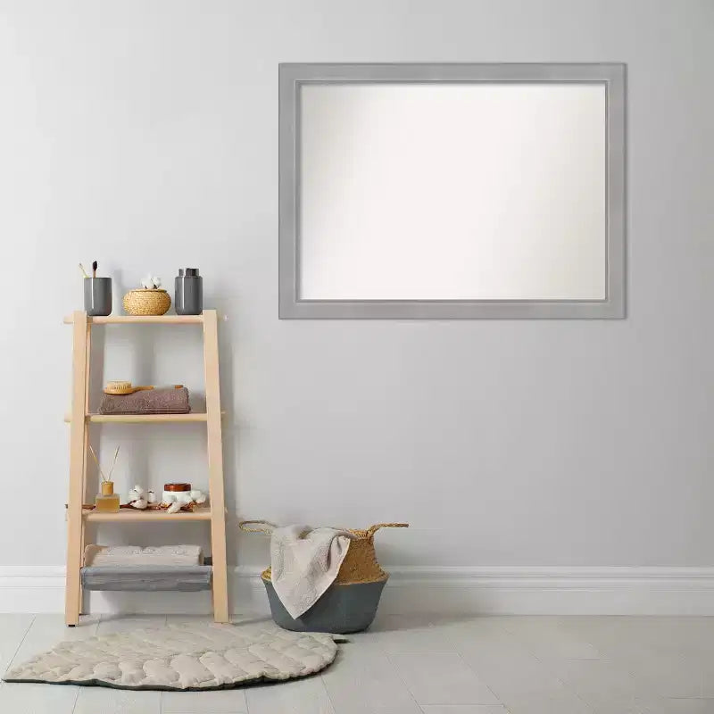 Specchio da parete per bagno Amanti Art con cornice non smussata Vista spazzolata nickel, 42" x 31": Rettangolare, Cornice in polistirene, Montaggio a parete