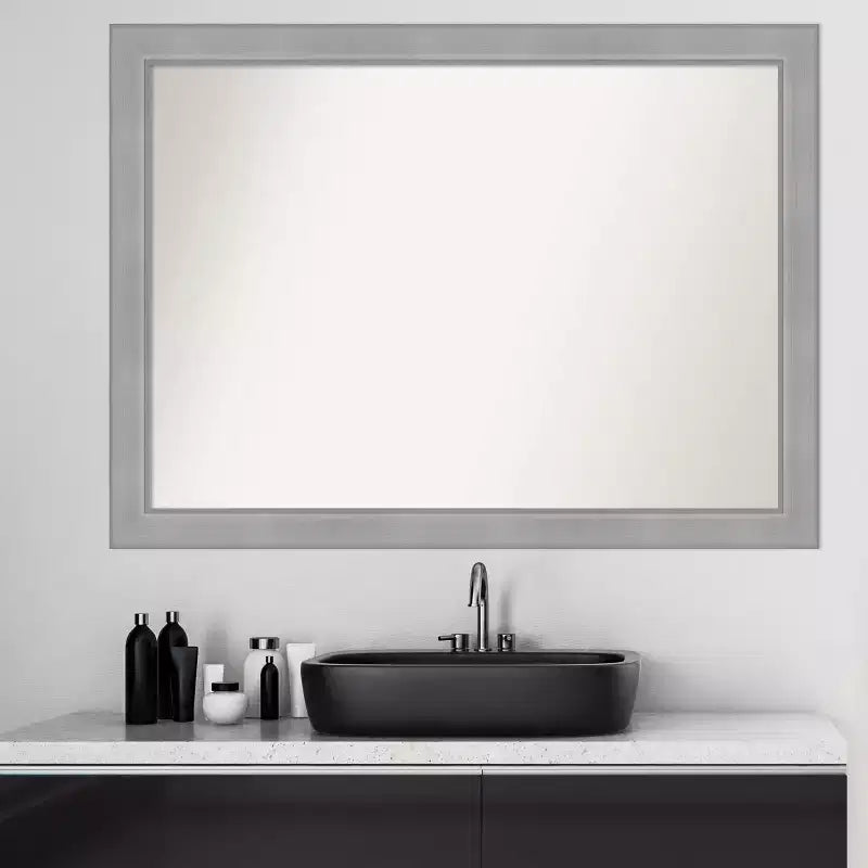 Specchio da parete per bagno Amanti Art con cornice non smussata Vista spazzolata nickel, 42" x 31": Rettangolare, Cornice in polistirene, Montaggio a parete