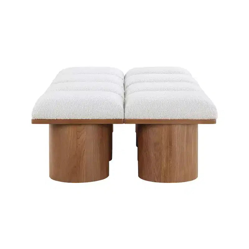 Meridian Furniture, Panca in tessuto bouclé crema Pavilion