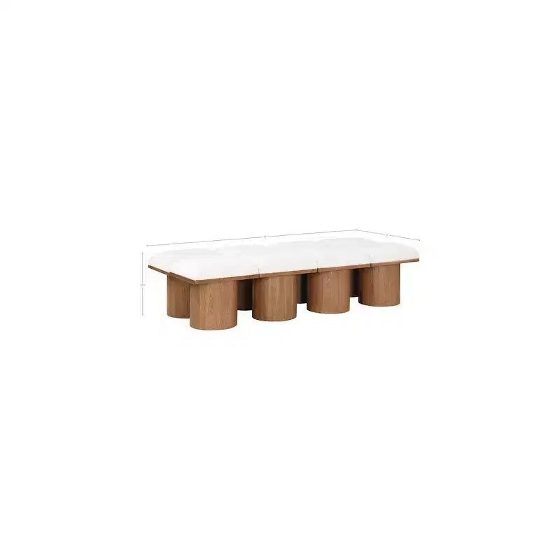 Meridian Furniture, Panca in tessuto bouclé crema Pavilion
