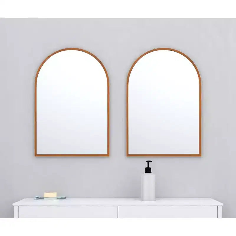 HomeRoots Set di Due Specchi da Bagno con Cornice in Legno ad Arco color Noce