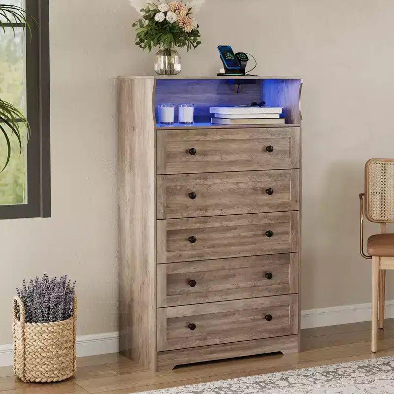 Cassettiera alta a 5 cassetti con ripiano espositivo, mobile contenitore moderno in legno per camera da letto e corridoio